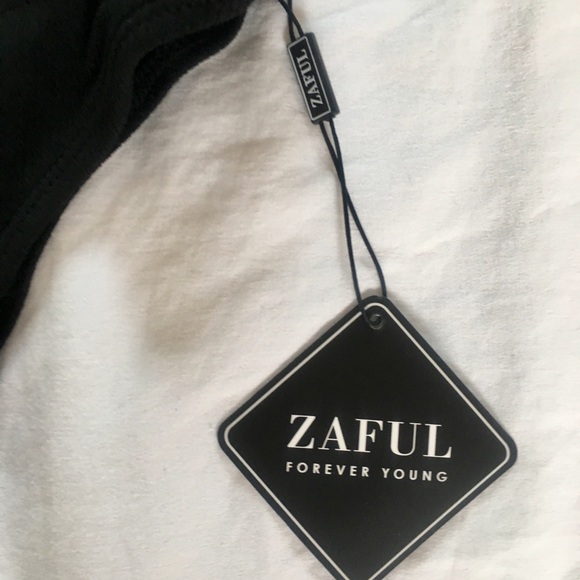 BRAND NEW W/ TAGS - Zaful B&W One Piece Swimsuit - Picture 3 of 4